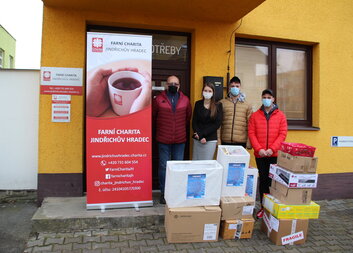 Vánoční dary od společnosti OMV