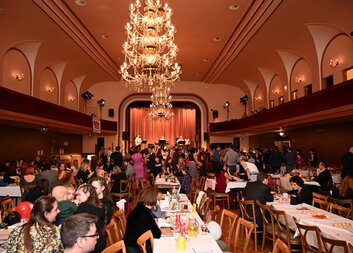 V Hradci se tančilo pro dobrou věc